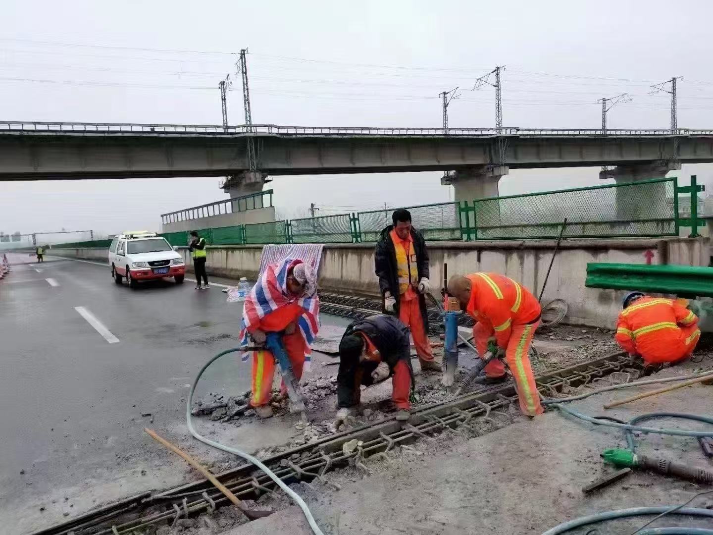 哈尔滨桥梁伸缩缝抢修料
